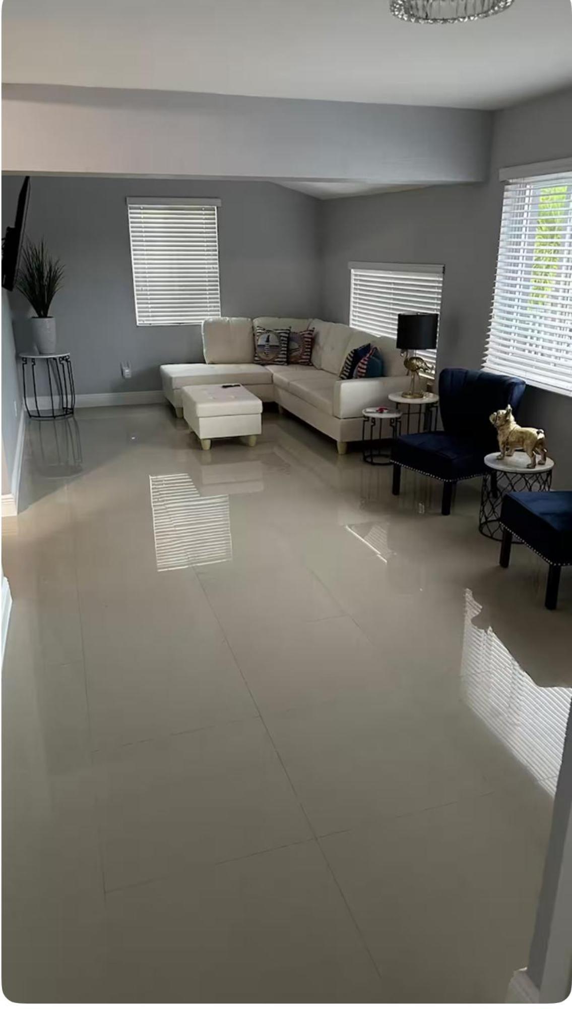 Casa Linda Miami